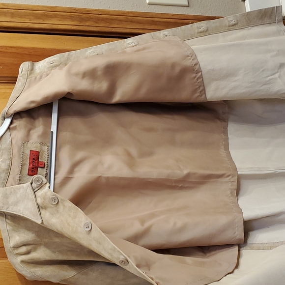 Men's Report Collection Suede Shirt - Picture 6 of 7